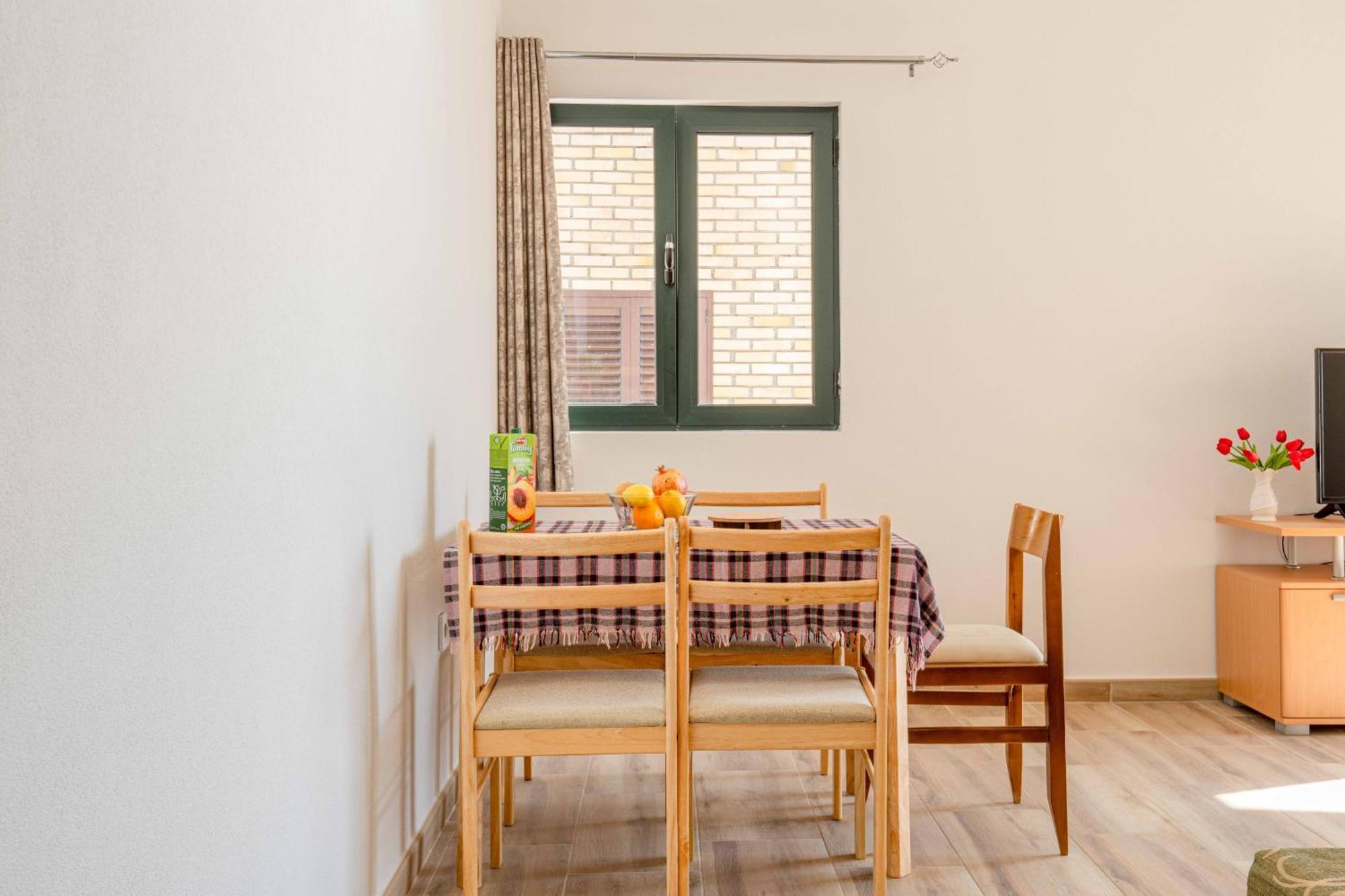 Apartmani Sonja I Branko Сутоморе Екстериор снимка