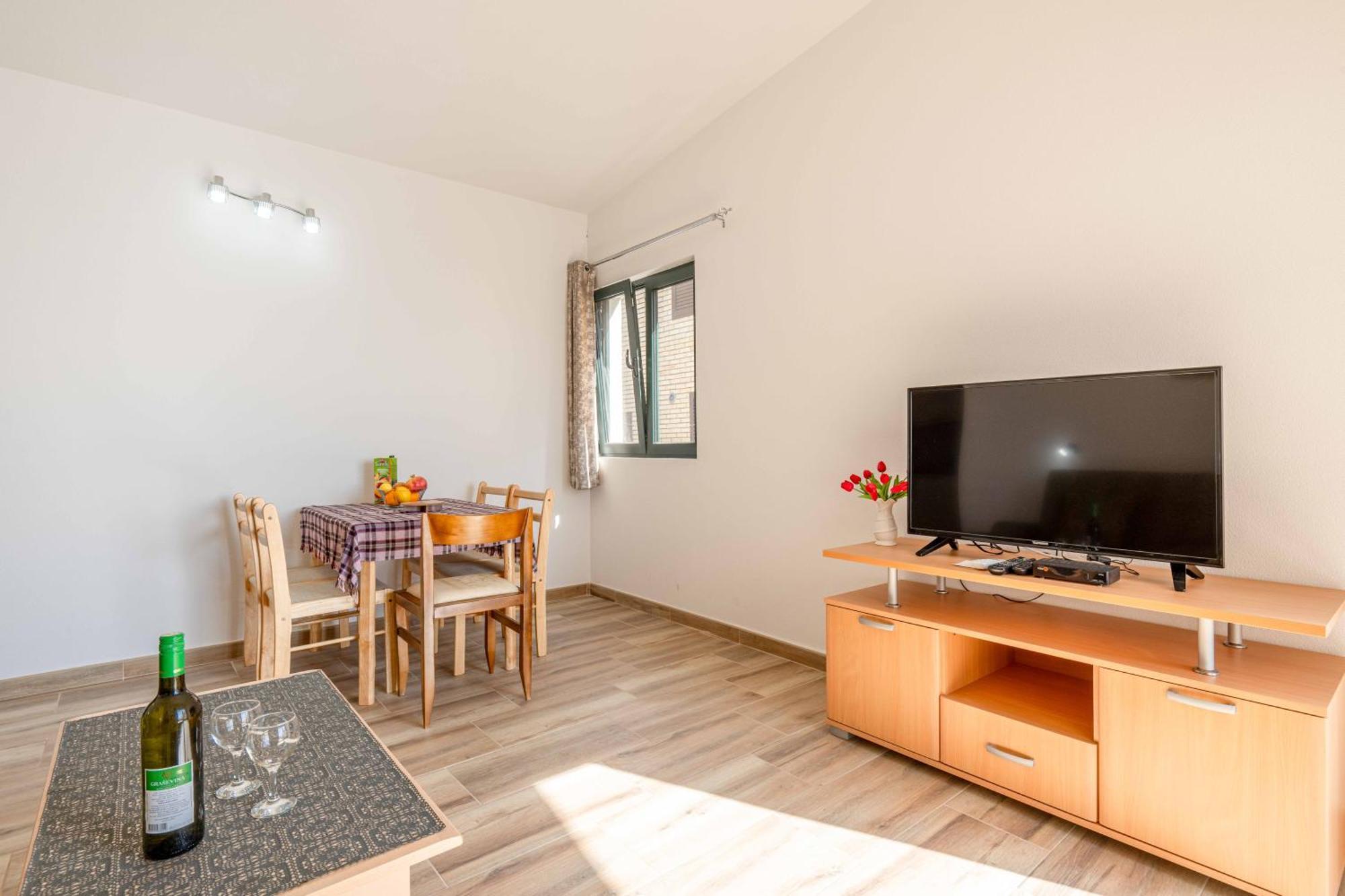 Apartmani Sonja I Branko Сутоморе Екстериор снимка